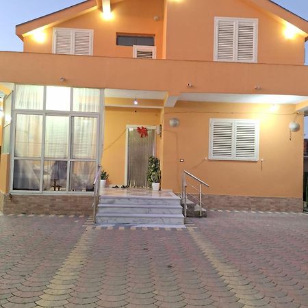 Hotel Sabi Maminas Buitenkant foto